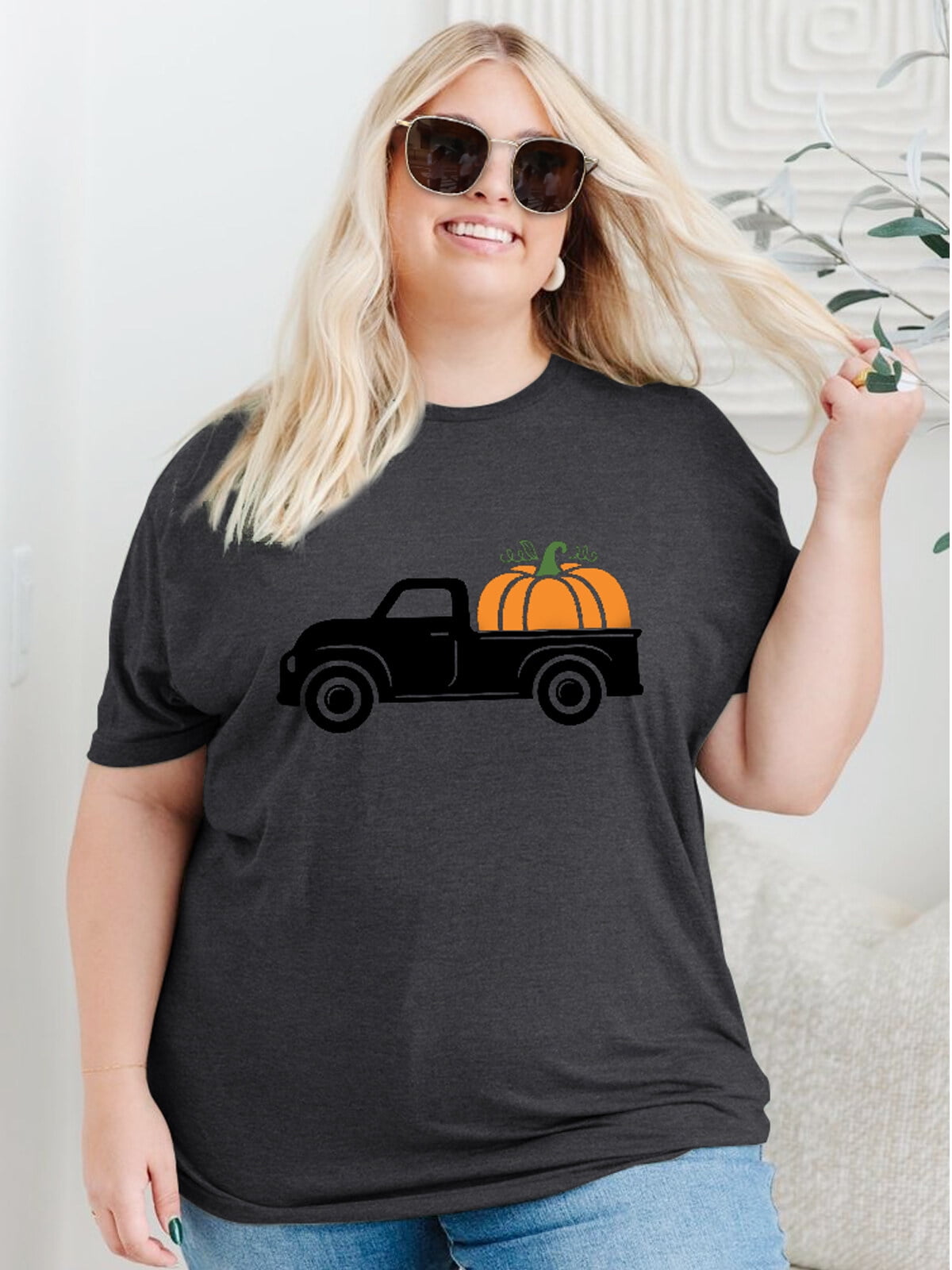 Women's Pumpkin Truck Graphic T-Shirt Plus Size